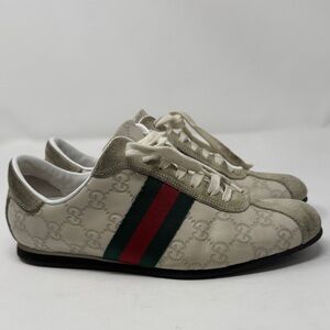 Gucci off White Leather Sneakers with Red and Green Accents